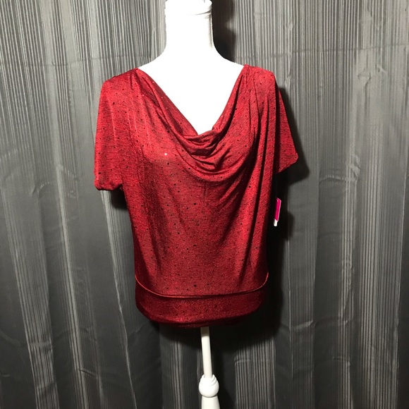 Red blouse - Picture 2 of 8